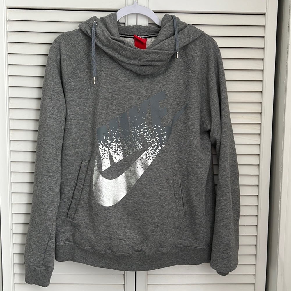 Nike Long Sleeve Gray Women’s Large Hoodie